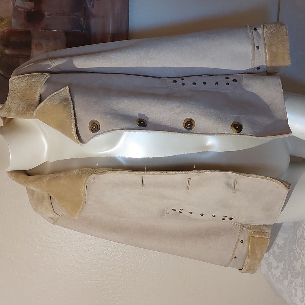 CALISPIA jacket. Light beige, light weight. Size L. Pre-owned gently used.